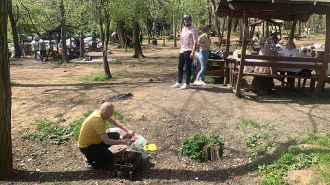 İstanbul -  Oyunu kullanıp Belgrad Ormanı'nda piknik yaptılar