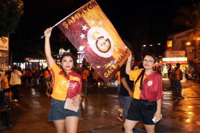 Antalya'da sarı-kırmızılıların şampiyonluk sevinci