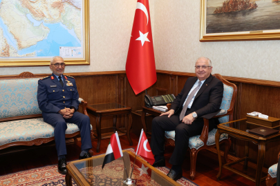Bakan Güler, BAE Genelkurmay Başkanı Al Mazrouei ile görüştü