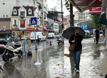 Tekirdağ'da sağanak etkili oldu; Edirne için kuvvetli yağış uyarısı