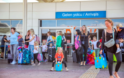 Antalya Havalimanı'nda yolcu trafiği 39 milyonu aştı