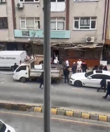 İstanbul - Kağıthane'de yük sepetinin halatı koptu: 1 yaralı - 1 / Ek fotoğrafla